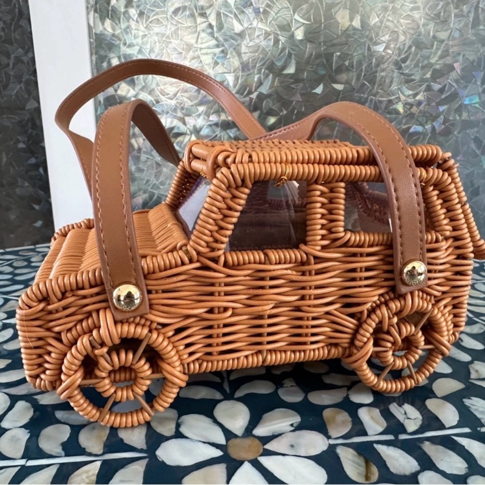 Tommy Bahama Woven Car-Shaped Purse in Tan